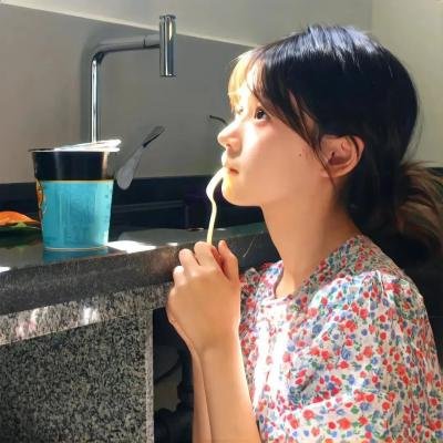 掷斧人